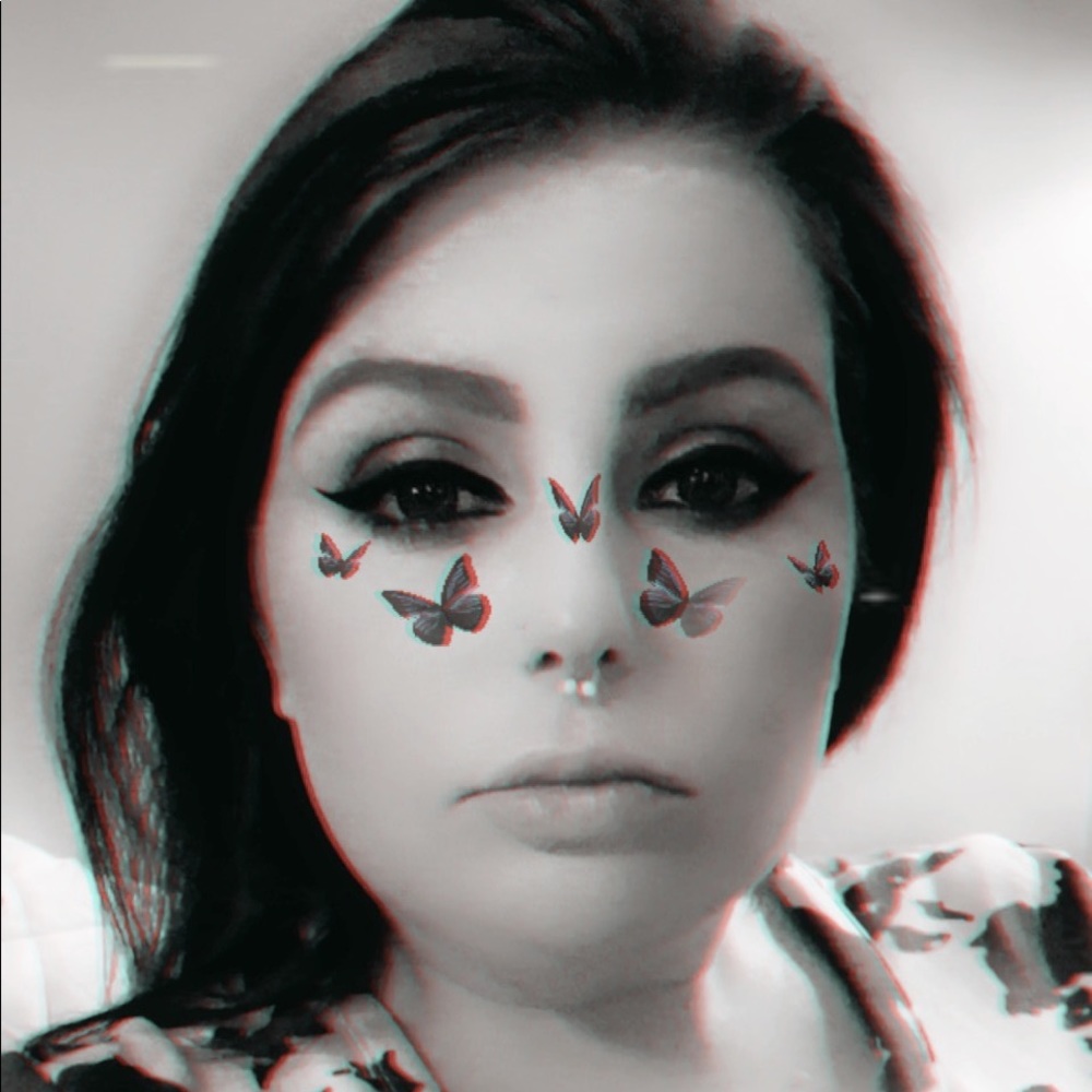 Meet your Posher, Gina